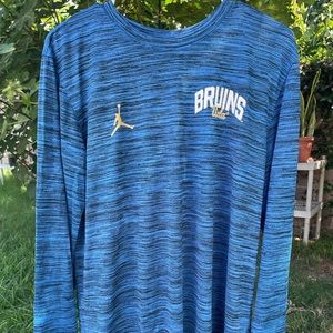 NWT Nike Tee Jordan UCLA Bruins Long Sleeve Dri-Fit Men Size Medium (DO6830-403)